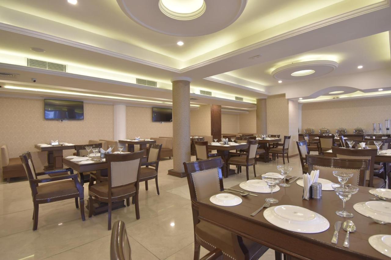 Hotel The Royal Castle Hot And Cold Centralized Dharamshala Exterior foto