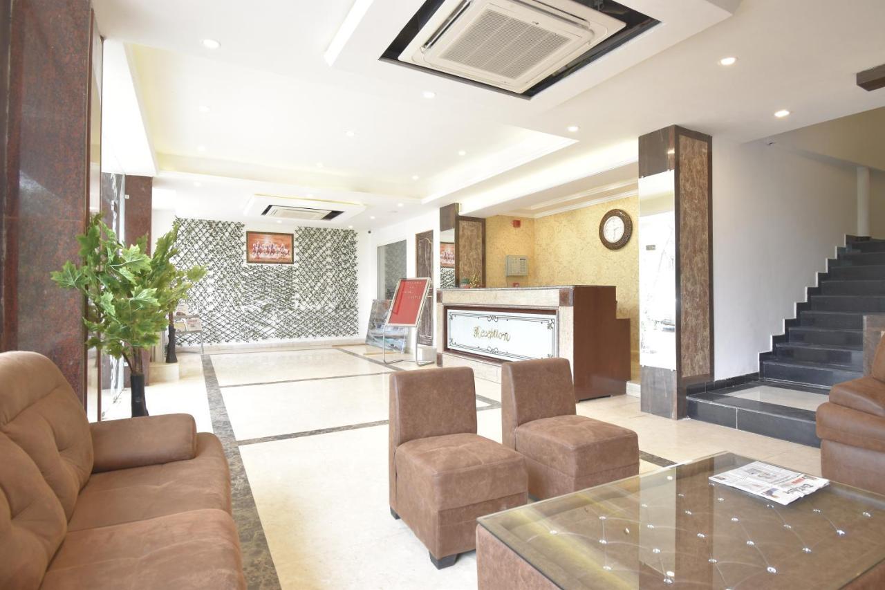 Hotel The Royal Castle Hot And Cold Centralized Dharamshala Exterior foto