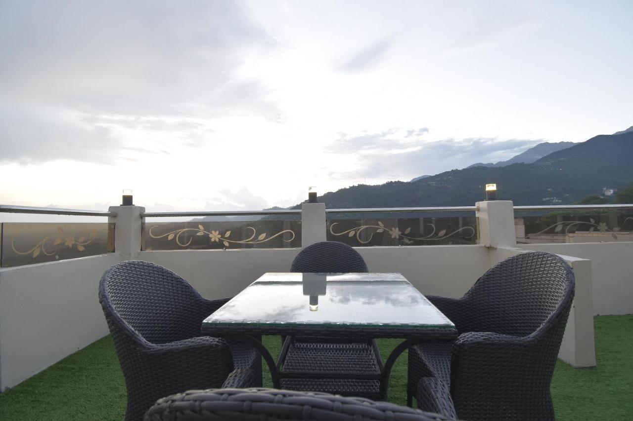 Hotel The Royal Castle Hot And Cold Centralized Dharamshala Exterior foto
