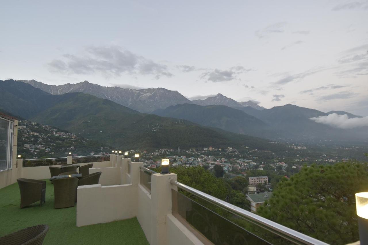 Hotel The Royal Castle Hot And Cold Centralized Dharamshala Exterior foto