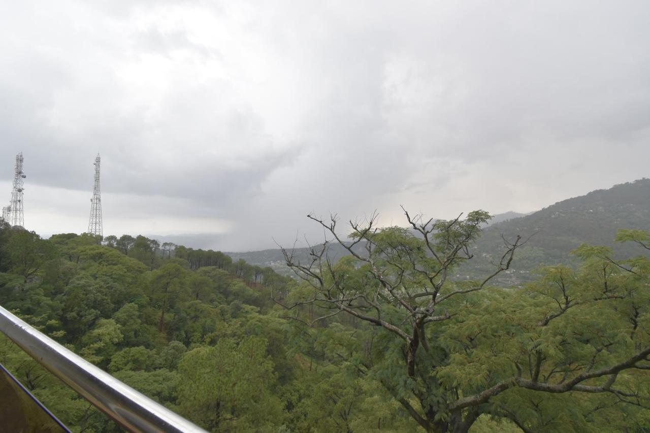 Hotel The Royal Castle Hot And Cold Centralized Dharamshala Exterior foto